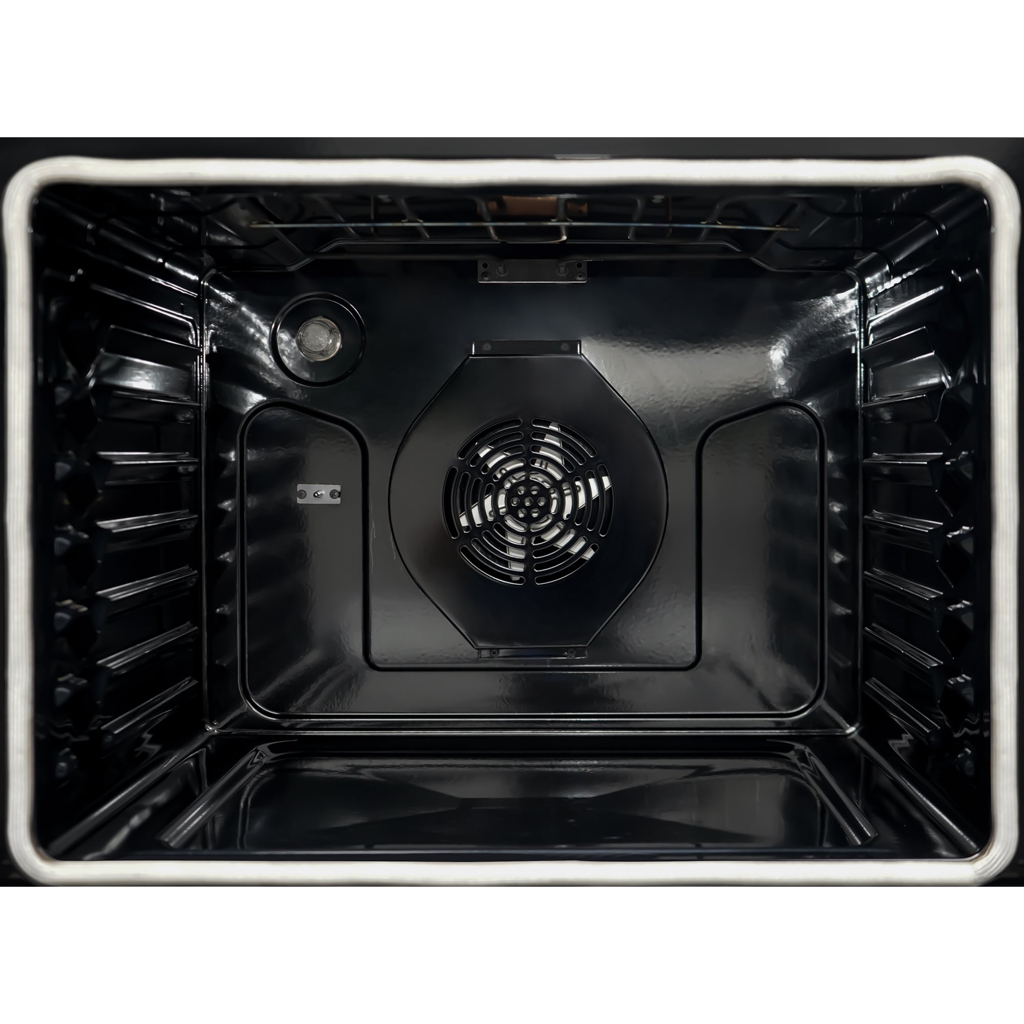 Closeup of the oven interior of the Kenmore 5.0 cubic foot rear-control smooth-top range