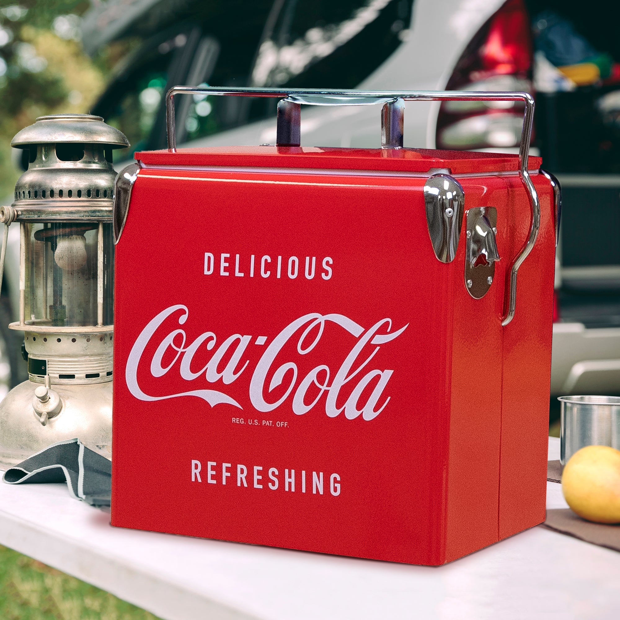 Coca-Cola Retro Ice Chest Beverage Cooler with Bottle Opener 13L (14 q