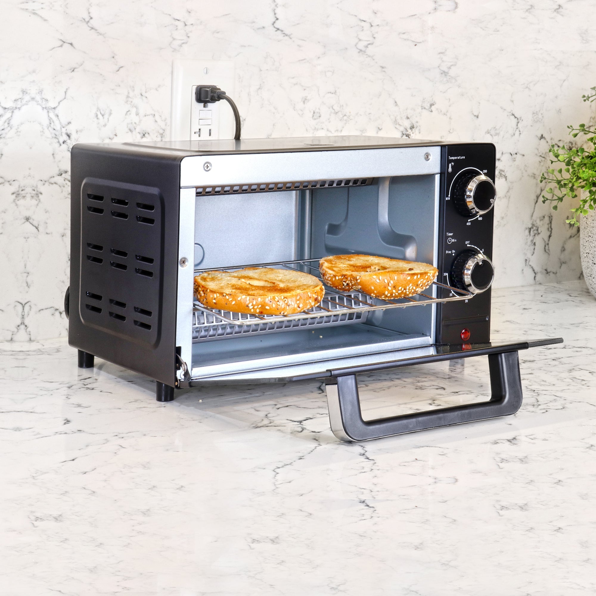 Total Chef 4-Slice Toaster Oven, 1000W, Black Compact Countertop Oven with Natural Convection, Temperature Control Dial, 30 Minute Timer, Bake, Toast,